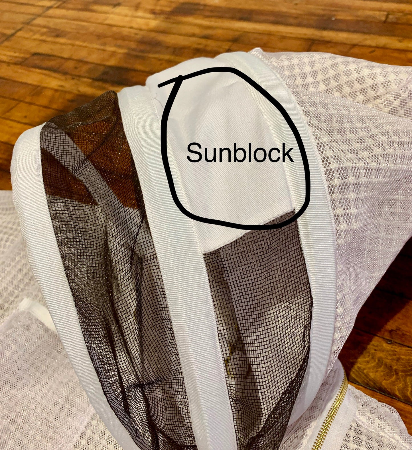 “Stingless” Ventilated Bee Suit