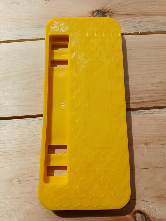 Uncapping Frame Perch