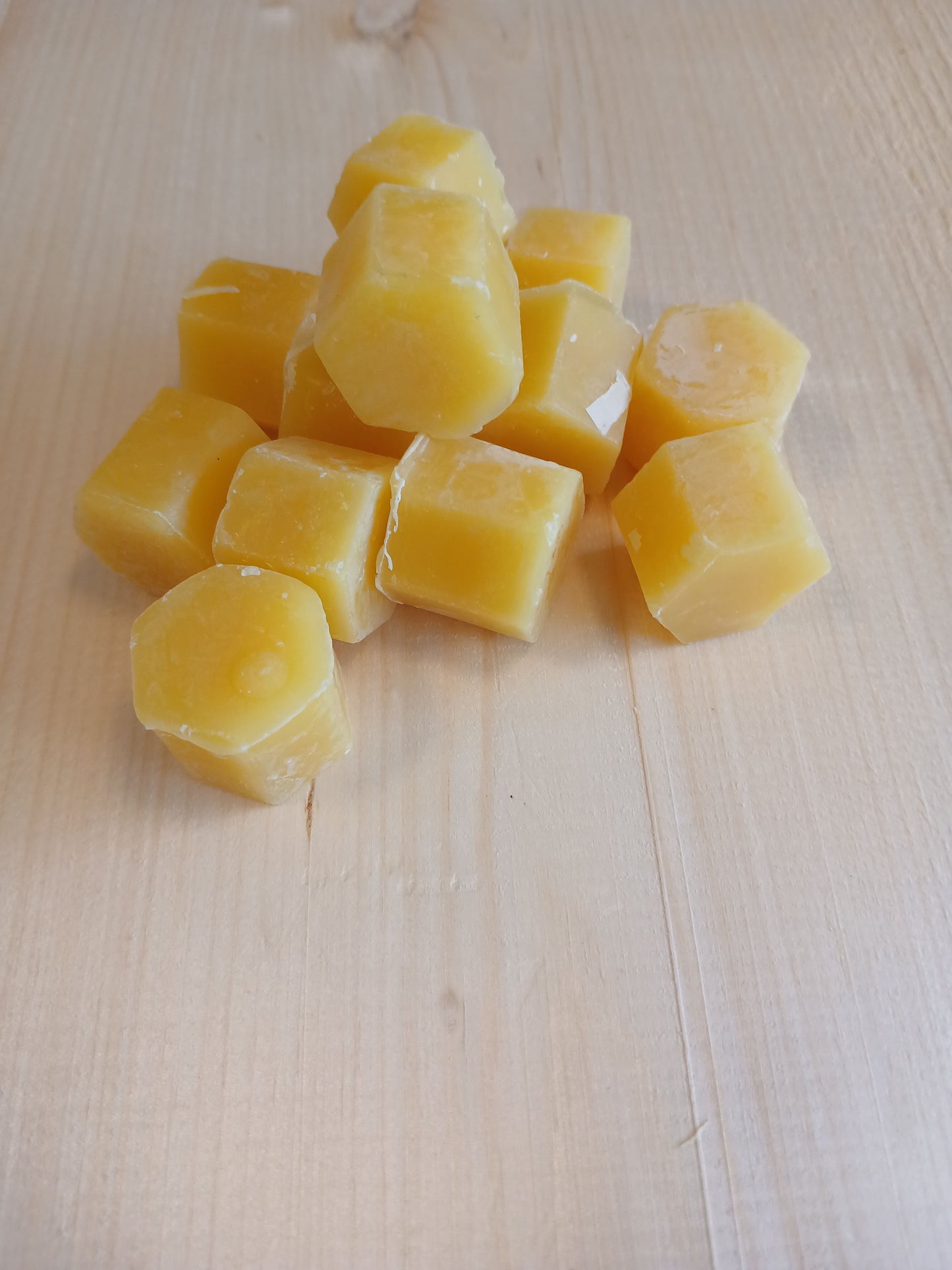 Pure Ontario Beeswax Pellets (1lb)
