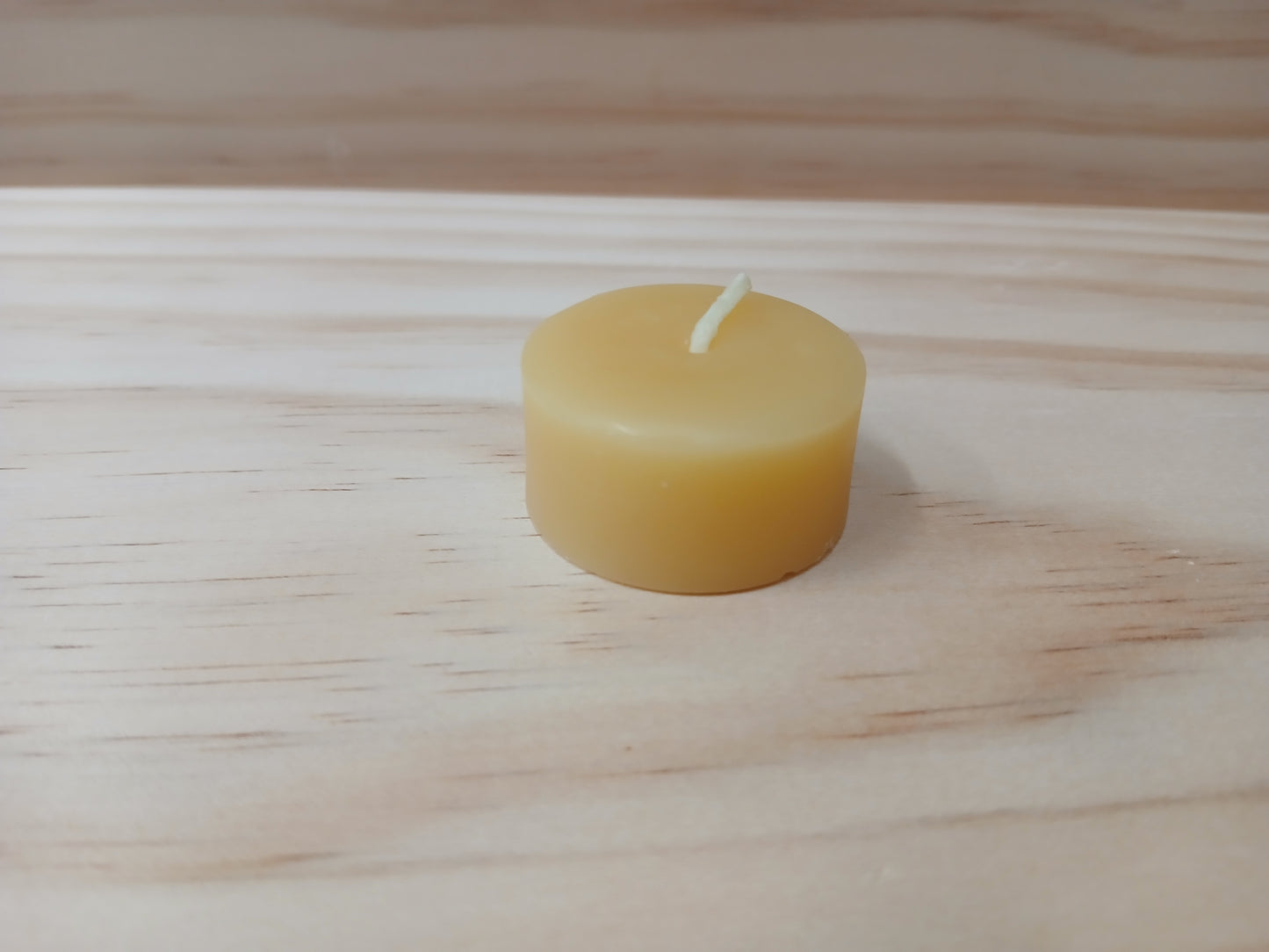 Beeswax Tealight