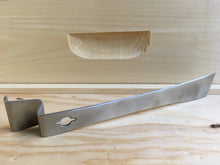 Hive Tool - with 'Z' bend for prying frames